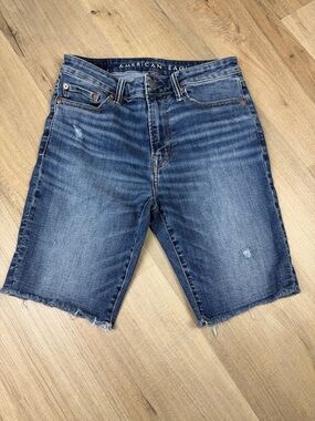 American Eagle Men's Airflex + Distressed Denim Cut-Off Bermuda Shorts. Size 30